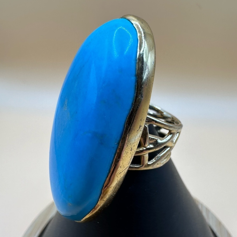 VERY 😎 COOL‼️ Blue HOWLITE and Gold Women's Ring